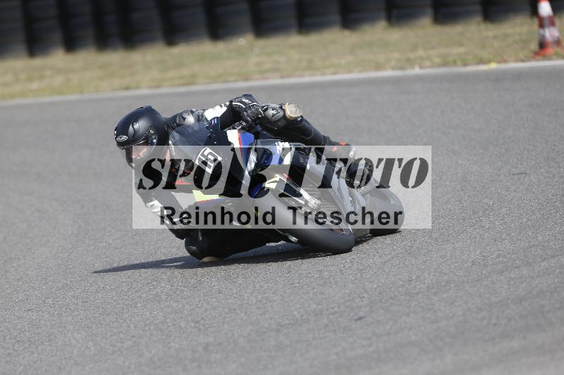 /37 09.08.2026  Pluess Motosport ADR/Freies Fahren/15